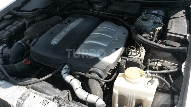 Mercedes E 220 2000, 390,000 km - 2.2 l - Bakı
