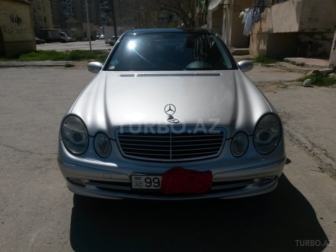 Mercedes E 270 2002, 230,000 km - 2.7 l - Bakı