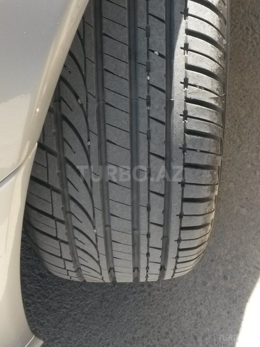 Mercedes E 270 2002, 230,000 km - 2.7 l - Bakı
