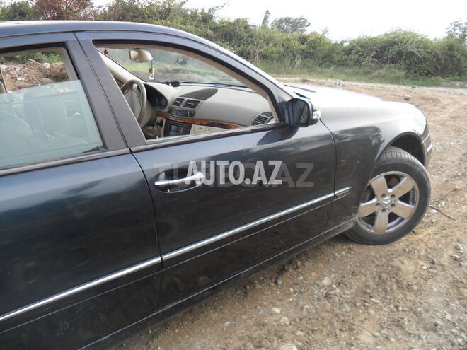 Mercedes E 320 2002, 210,000 km - 3.2 л - Bakı