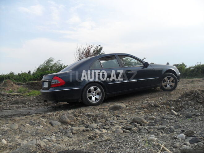Mercedes E 320 2002, 210,000 km - 3.2 л - Bakı