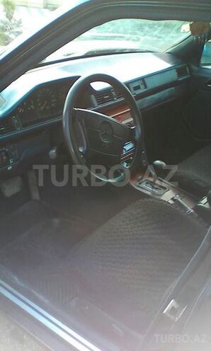Mercedes E 240 1995, 400,000 km - 0.3 l - Bakı