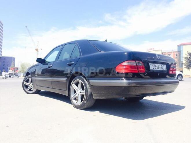 Mercedes E 220 2001, 230,000 km - 2.2 л - Bakı