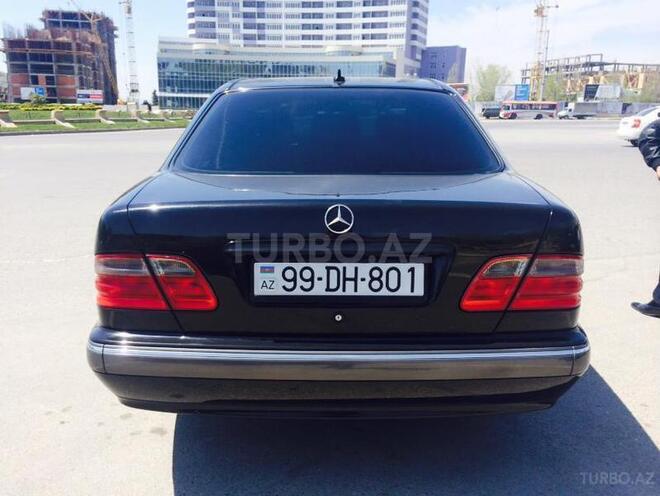 Mercedes E 220 2001, 230,000 km - 2.2 л - Bakı