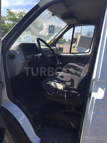 GAZ 2705 2002, 60,000 km - 2.3 l - Bakı