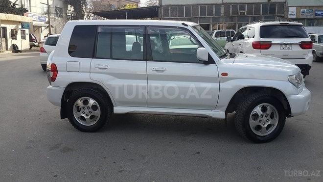Mitsubishi Pajero io 2000, 103,000 km - 2.0 л - Bakı