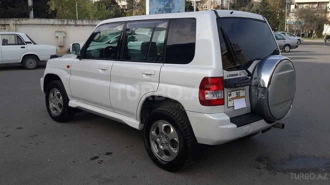 Mitsubishi Pajero io 2000, 103,000 km - 2.0 л - Bakı