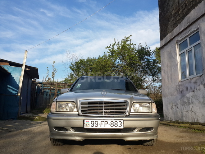 Mercedes C 200 1999, 270,000 km - 0.2 l - Bakı