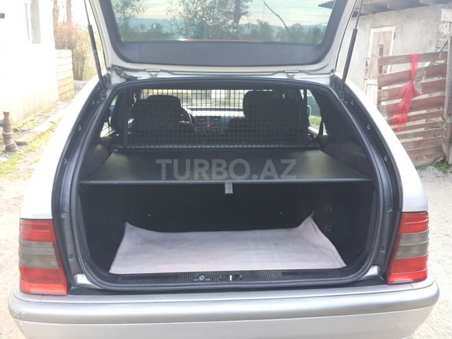 Mercedes C 200 1999, 270,000 km - 0.2 l - Bakı