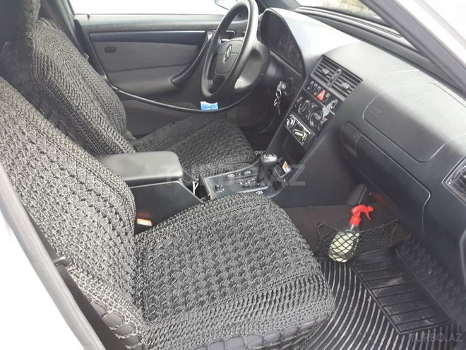 Mercedes C 200 1999, 270,000 km - 0.2 l - Bakı