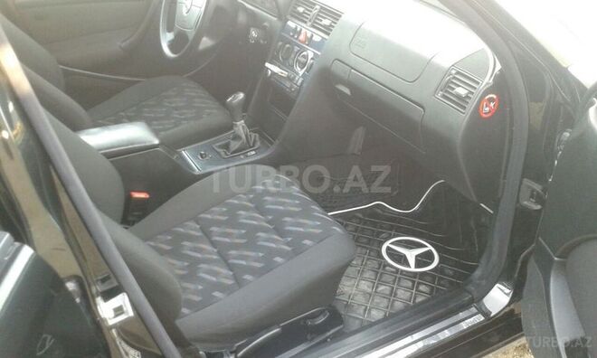 Mercedes C 180 2000, 189,000 km - 1.8 l - Bakı