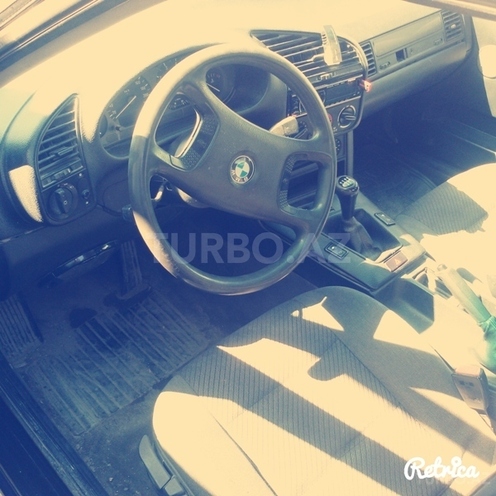 BMW 318 1991, 256,000 km - 1.8 l - Bakı