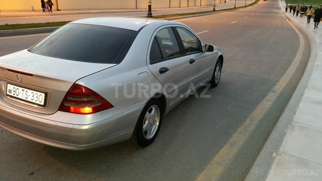 Mercedes C 220 2002, 310,000 km - 2.2 l - Bakı