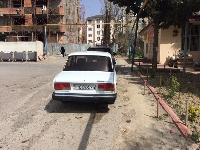 LADA (VAZ) 2107 2004, 136,000 km - 1.6 l - Bakı