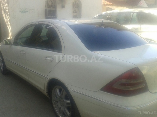 Mercedes C 240 2001, 250,000 km - 2.6 l - Bakı