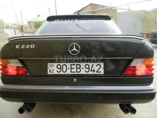 Mercedes E 220 1993, 307,914 km - 2.2 l - Bakı