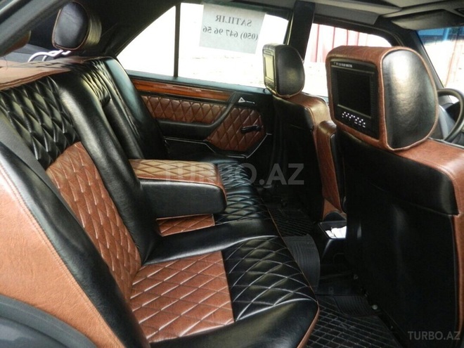 Mercedes E 220 1993, 307,914 km - 2.2 l - Bakı