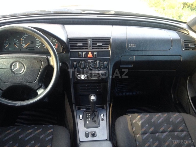 Mercedes C 240 1998, 120,000 km - 2.4 l - Bakı