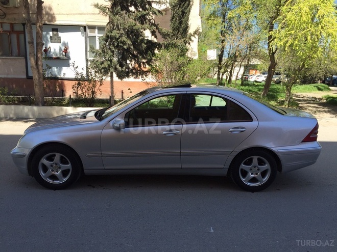 Mercedes C 200 2001, 153,500 km - 2.0 l - Bakı