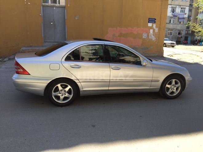 Mercedes C 200 2001, 153,500 km - 2.0 l - Bakı
