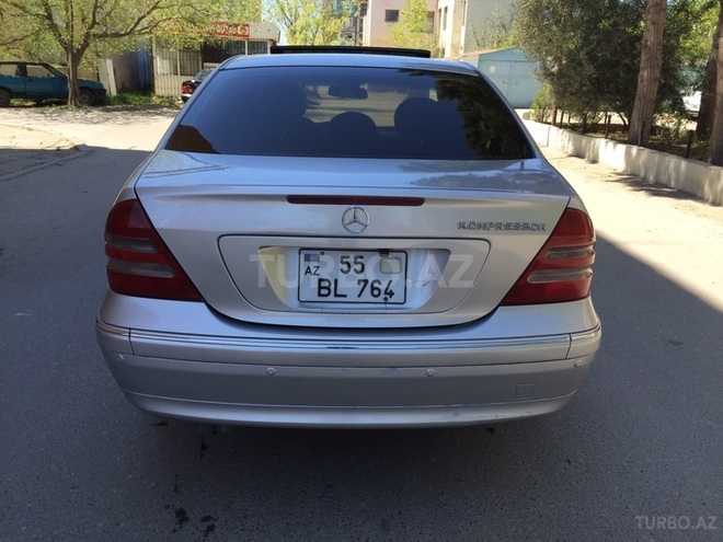 Mercedes C 200 2001, 153,500 km - 2.0 l - Bakı
