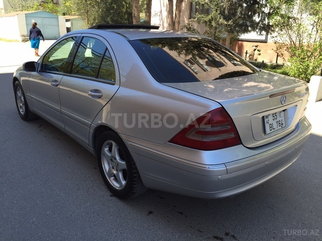 Mercedes C 200 2001, 153,500 km - 2.0 l - Bakı