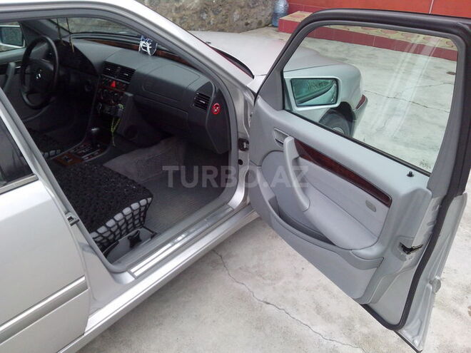 Mercedes C 200 1999, 161,000 km - 2.0 l - Bakı
