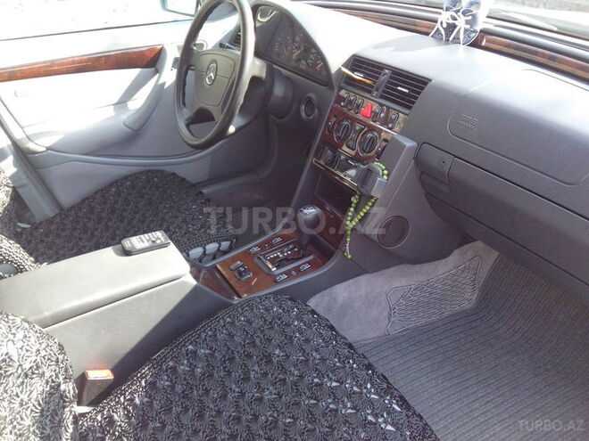 Mercedes C 200 1999, 161,000 km - 2.0 l - Bakı