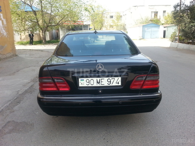 Mercedes E 230 1996, 199,000 km - 2.3 l - Bakı