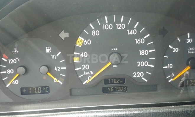 Mercedes C 220 2000, 467,903 km - 2.2 л - Bakı