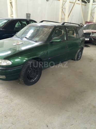 Opel Astra 1997, 325,000 km - 1.6 л - Bakı