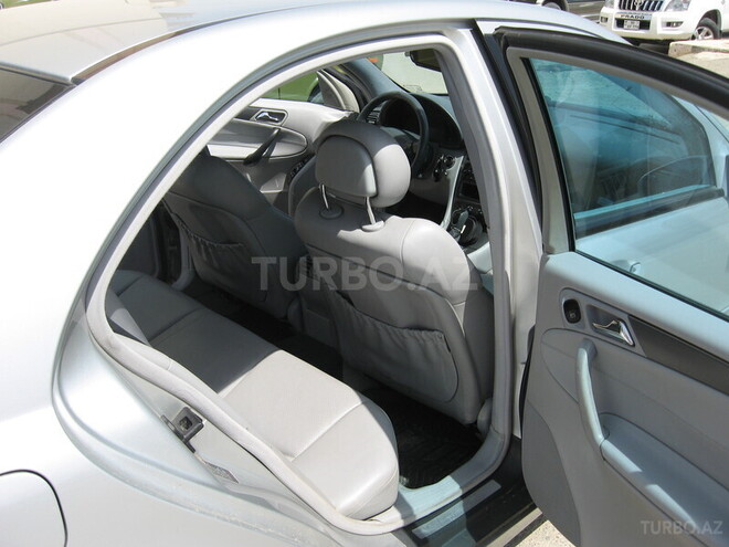 Mercedes C 230 2003, 318,000 km - 2.0 l - Bakı