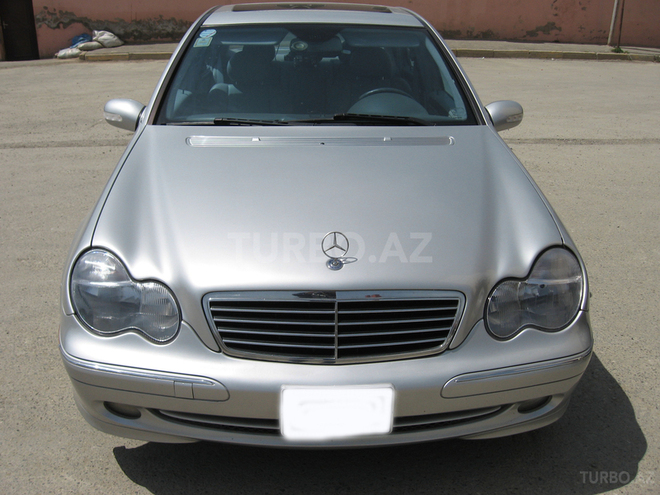 Mercedes C 230 2003, 318,000 km - 2.0 l - Bakı
