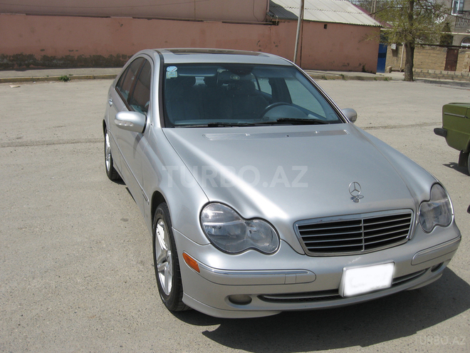 Mercedes C 230 2003, 318,000 km - 2.0 l - Bakı