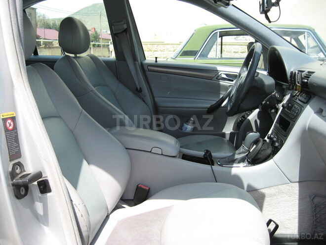 Mercedes C 230 2003, 318,000 km - 2.0 l - Bakı