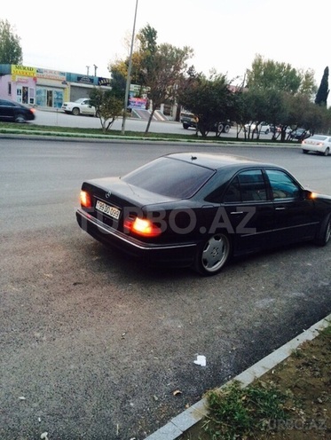 Mercedes E 320 2000, 198,000 km - 3.2 л - Bakı