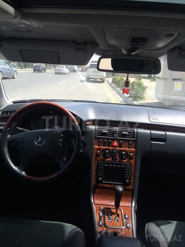 Mercedes E 320 2000, 198,000 km - 3.2 л - Bakı