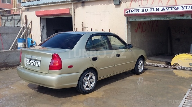 Hyundai Accent 2002, 180,000 km - 1.6 l - Bakı