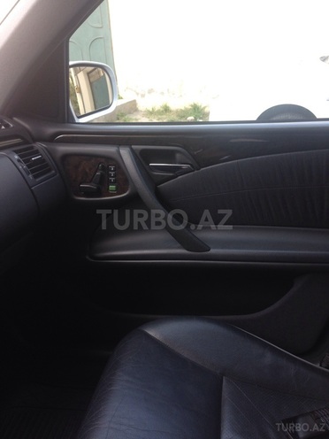 Mercedes E 320 2000, 116,000 km - 3.2 л - Bakı