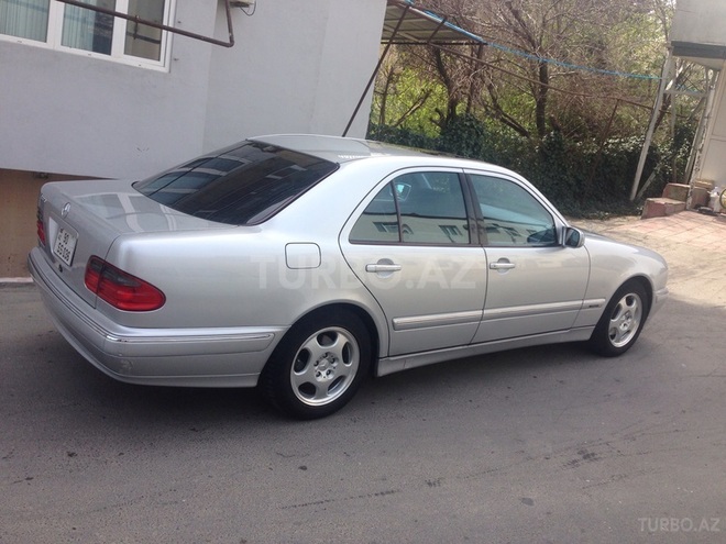 Mercedes E 320 2000, 116,000 km - 3.2 л - Bakı