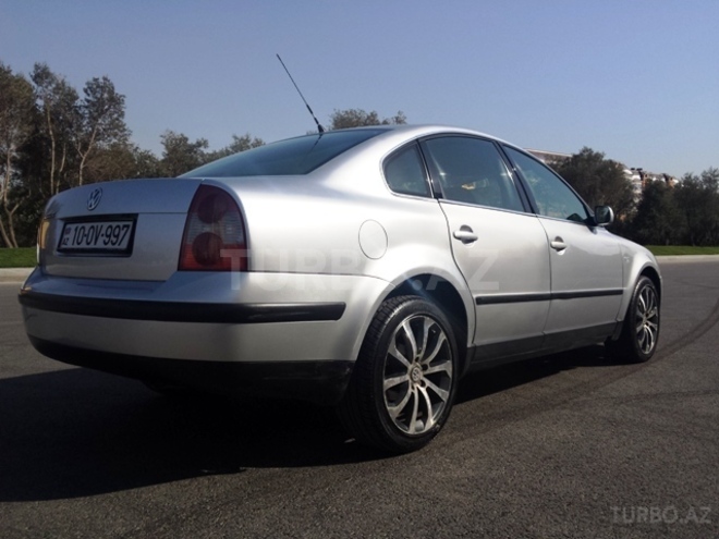 Volkswagen Passat 2011, 141,000 km - 1.8 l - Bakı