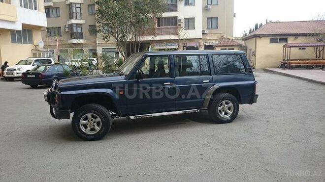 Nissan Patrol 1990, 375,000 km - 2.8 l - Bakı