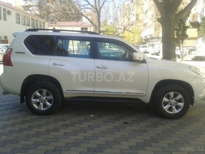 Toyota Prado 2011, 112,500 km - 2.7 l - Bakı