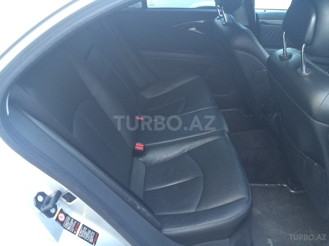 Mercedes E 320 2004, 162,300 km - 3.2 l - Bakı