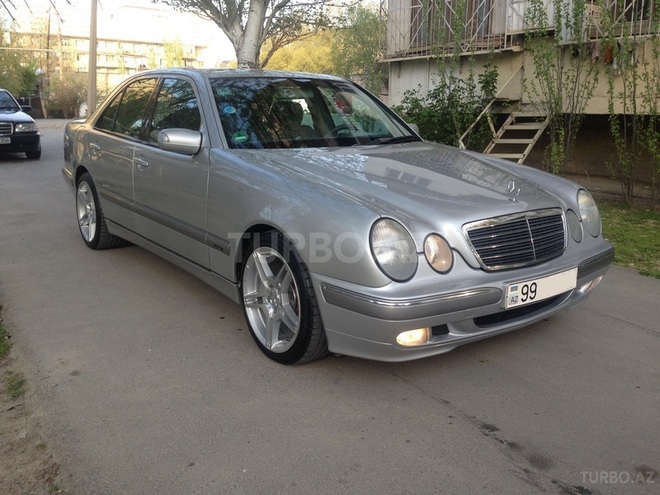 Mercedes E 280 2000, 159,000 km - 2.8 l - Bakı