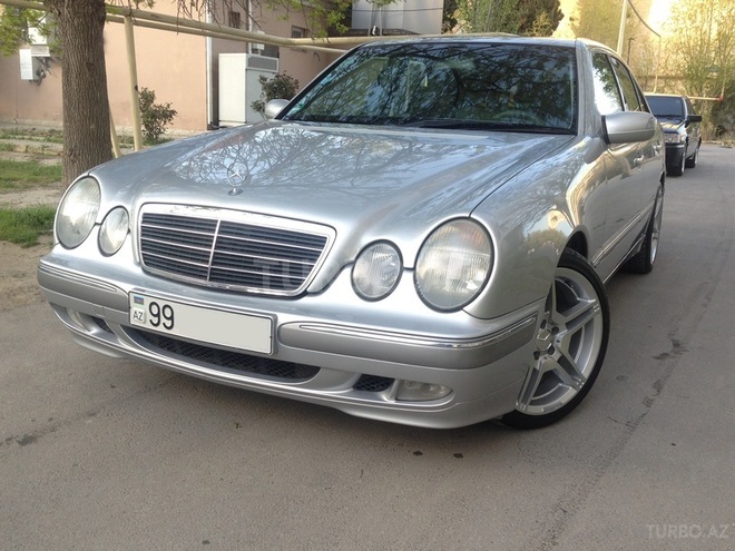 Mercedes E 280 2000, 159,000 km - 2.8 l - Bakı