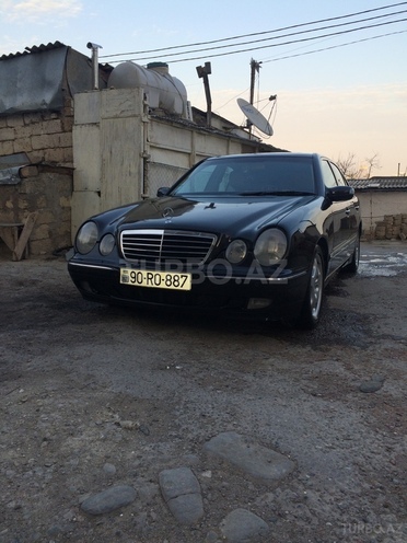 Mercedes E 240 2001, 220,000 km - 2.6 l - Bakı