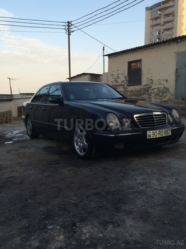 Mercedes E 240 2001, 220,000 km - 2.6 l - Bakı