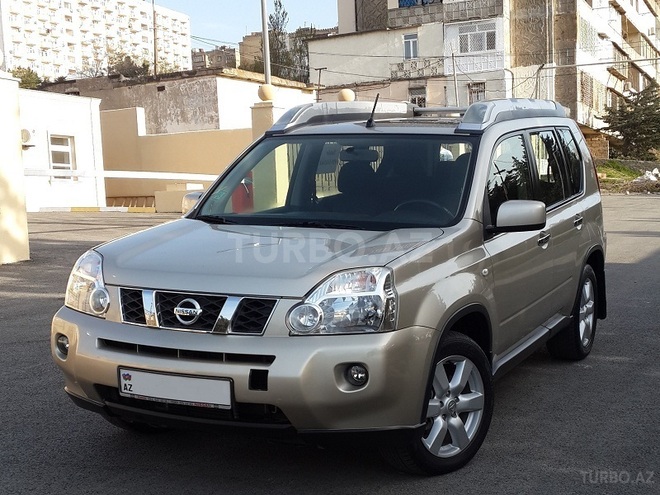 Nissan X-Trail 2010, 110,000 km - 2.5 l - Bakı