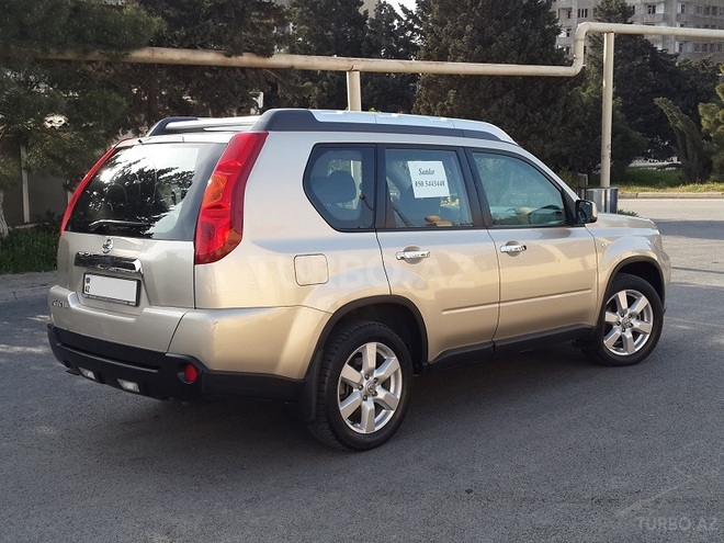 Nissan X-Trail 2010, 110,000 km - 2.5 l - Bakı